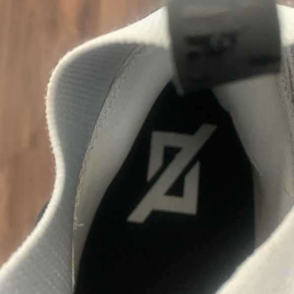 Men’s Adidas 2021 Adi-Zero Football Cleats - Picture 3 of 4